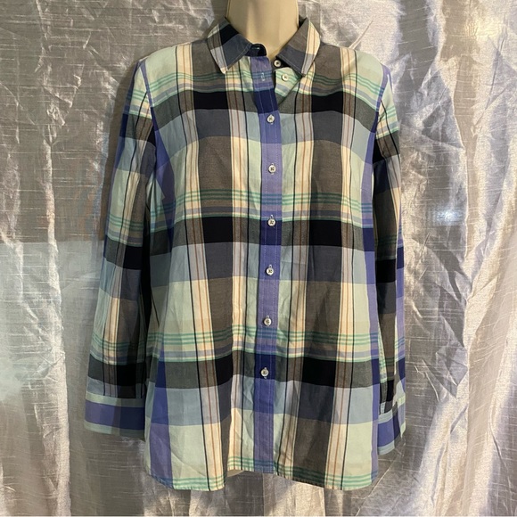 Talbots plaid women’s shirt SZ M, GUC 100% cotton,bust 21” flat, length 27” - Picture 1 of 9